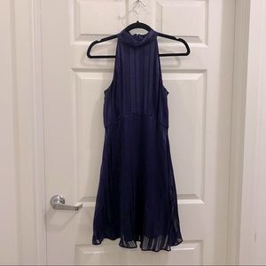 Sleeveless mock neck navy dress silky material